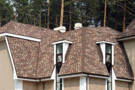 крыша, покрытая shinglas крыша, покрытая shinglas